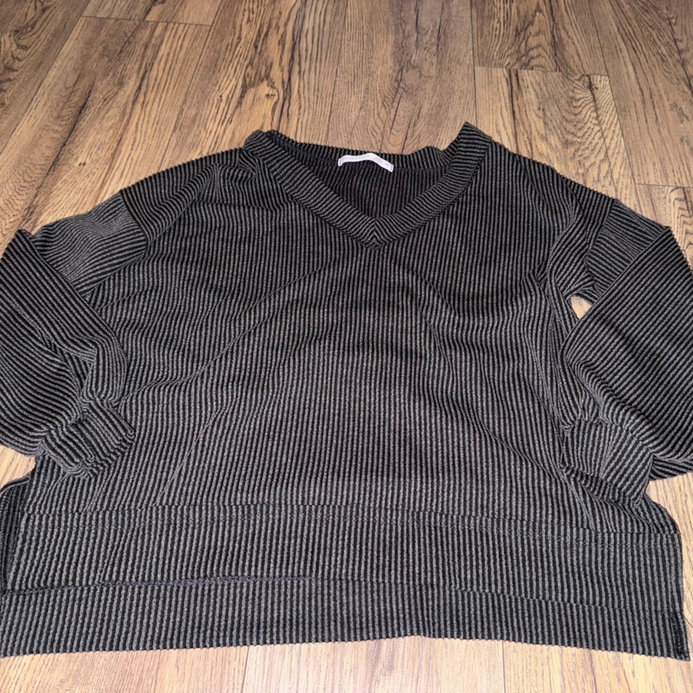 Altar'd State Gray Long Sleeve